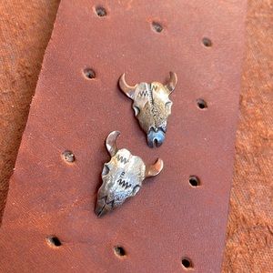 Buffalo stud earrings